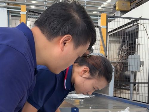 آخرین وبلاگ های شرکت در مورد گرمای سوزان نمی تواند اشتیاق را تضعیف کند: EMT 