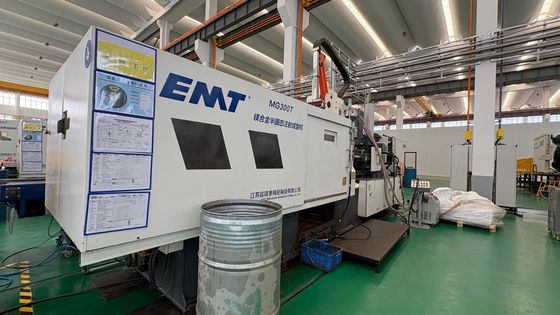 قیمت خوب 150 Mm Ejector Stroke Magnesium Alloy Die Casting Machine with 5000 KN Clamping Force and 380V/50Hz Power Supply آنلاین